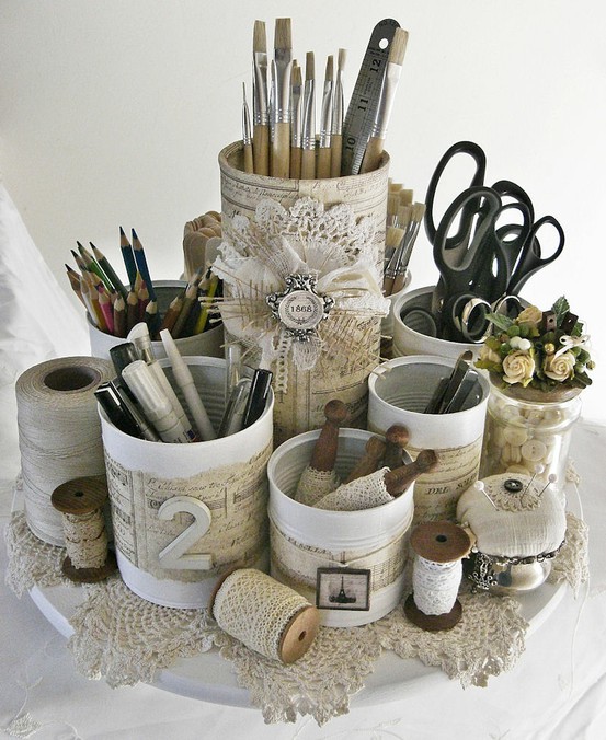 barattoli di latta portatutto in stile shabby chic