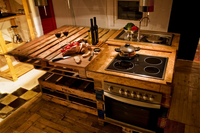 8 modi creativi per utilizzare i pallet nellarredamento shabby chic ... Arredamento con pedane