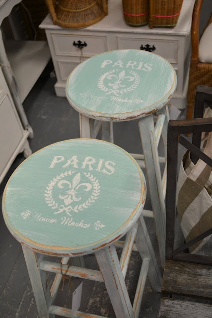 7 idee per arredare un bar in stile shabby chic, provenzale o ... Idee bancone cucina