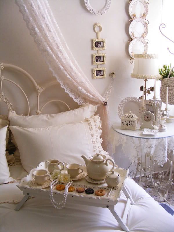 Suggestioni in bianco per la colazione shabby chic arredamento ...
