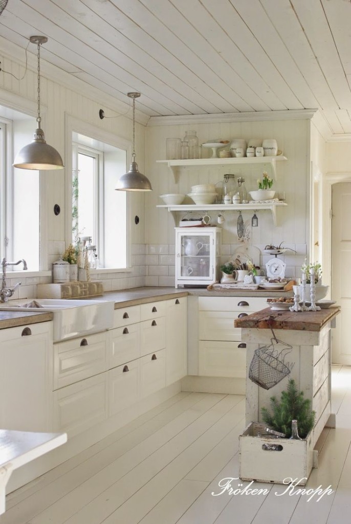 Cucine shabby chic in legno grezzo colorate di bianco, ecco una ...