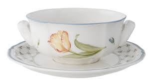 tazza ceramica con decoro floreale singolo