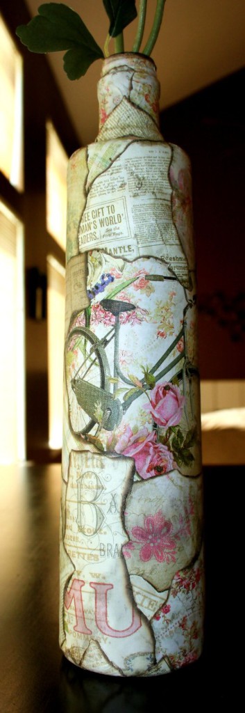 bottiglia-carta-vecchi-giornali