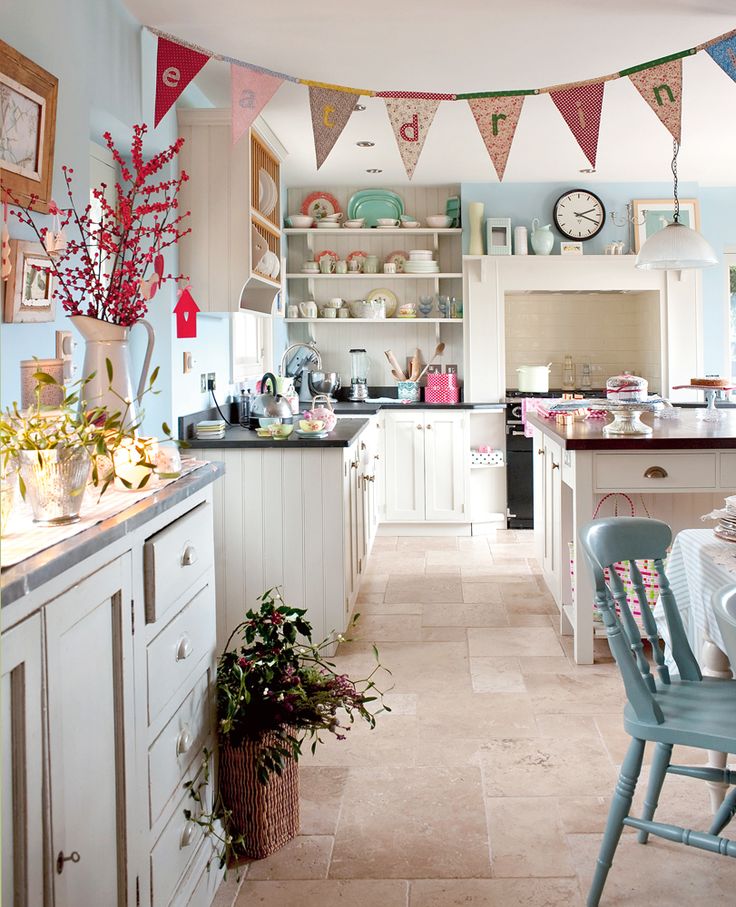 7 idee estive e creative per una cucina Shabby Chic ...