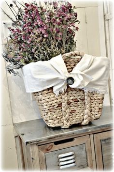 fiori-secchi-cestino-cucina