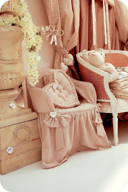 camera-da-letto-toni-rosa