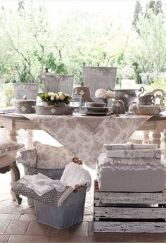 tovaglia-decorazioni-floreali-blanc-mariclò