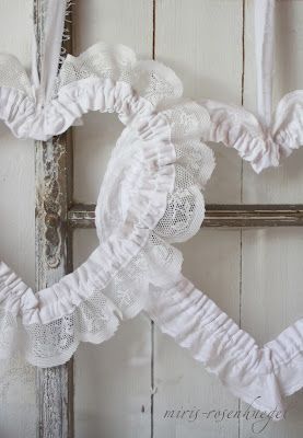 ghirlanda-cuori-bianchi