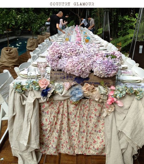 tavola-apparecchiata-rachel-ashwell