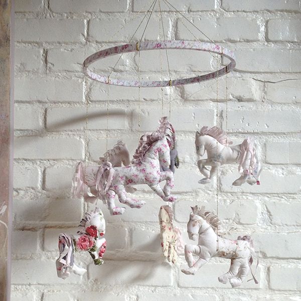 cavalli-giocattolo-rachel-ashwell