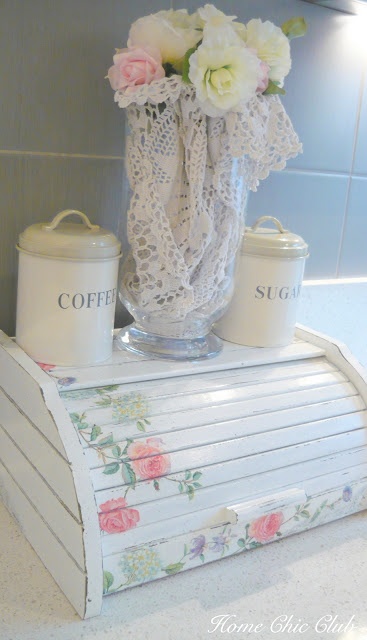 scatole-bianche-caffè-zucchero