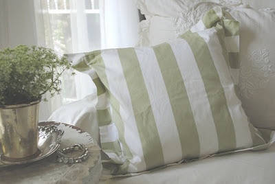 cuscino-verde-bianco