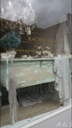 tavolo-decapato-verde-menta