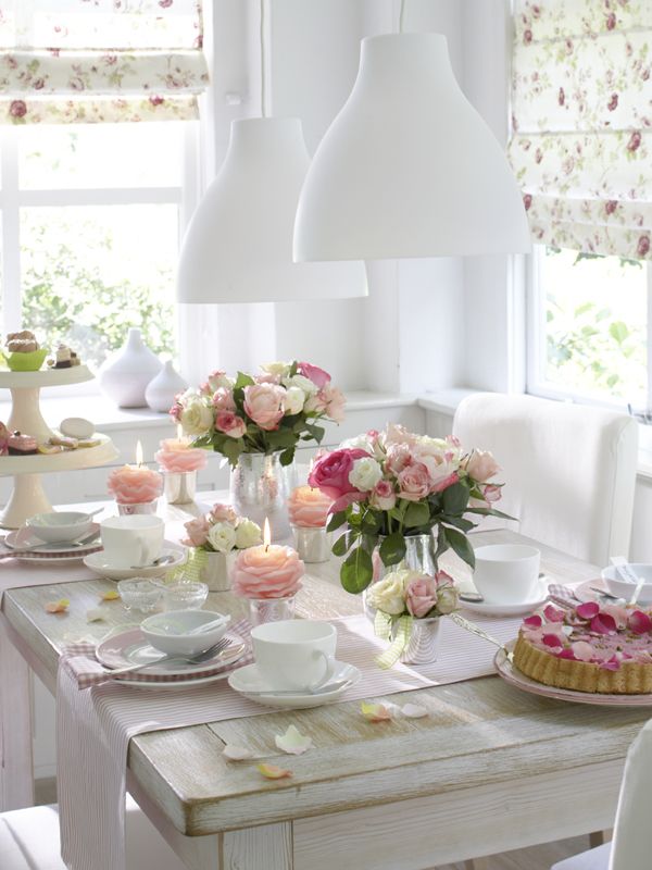 colazione-bianco-rosa