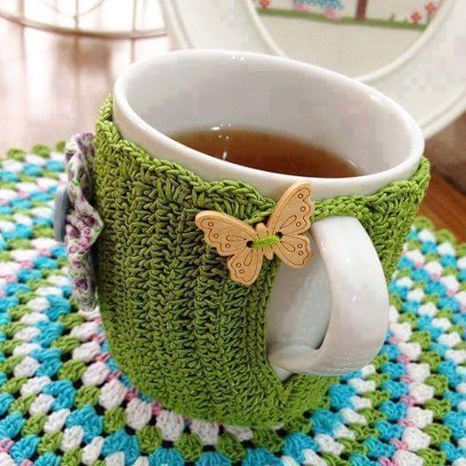 tazza-copertura-uncinetto-farfalla