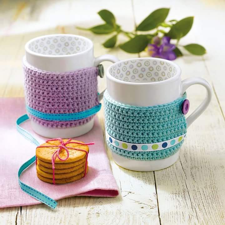 tazza-copertura-uncinetto-viola-azzurro