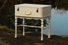 tavolino baule bianco