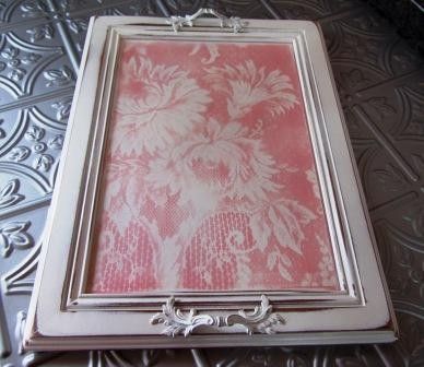 vassoio centrino rosa