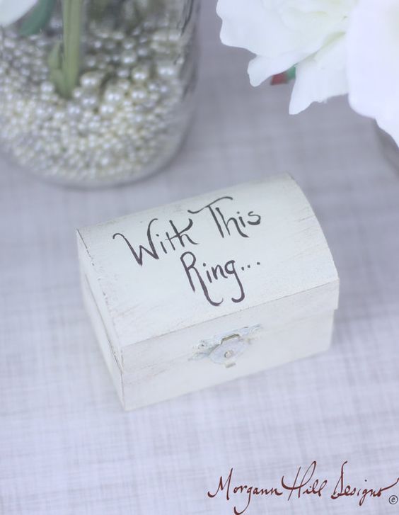 JIEYAO Scatola Portaanelli In Legno Di Noce – Vintage, 2 Scomparti, Foderata In Velluto, Chiusura Magnetica – 7x5x3,5 Cm – Per Matrimoni, Proposte, Fidanzamenti
