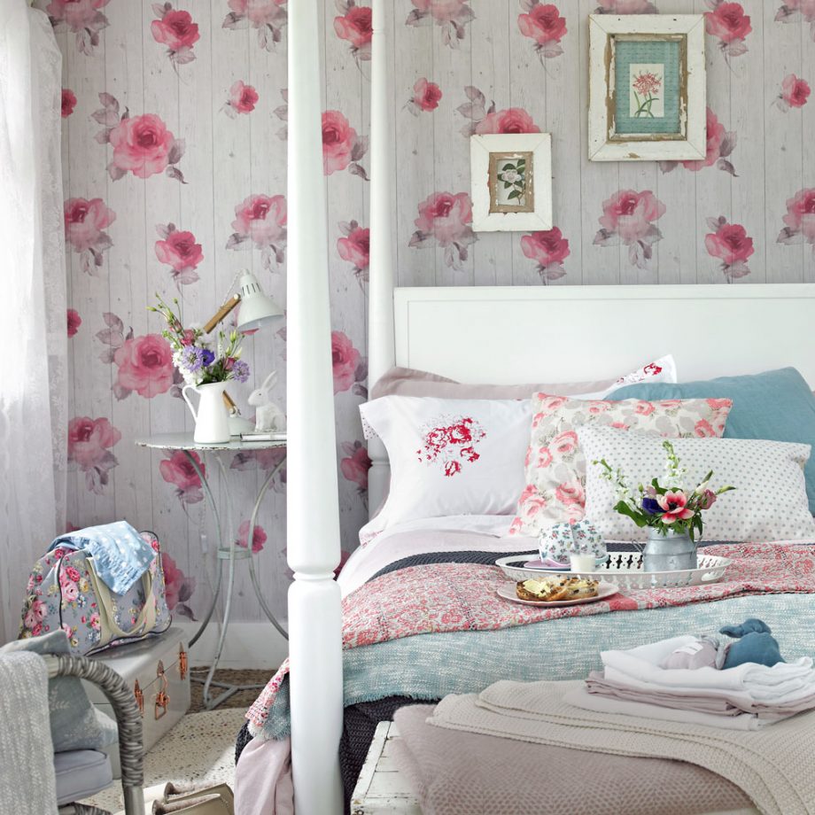 stanza shabby chic fiori