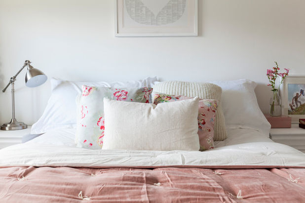 letto shabby chic coperta rosa