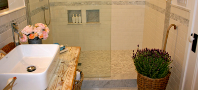 lavanda fiori secchi rami-bagno-casa-decorazione-con-